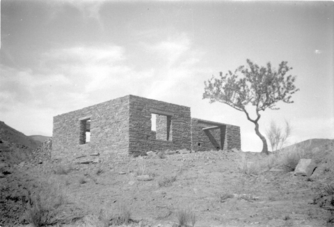 Quinta Joanamigo -habitao do Feitor, c. 1950, fotografia de Alfredo Matos Ferreira
